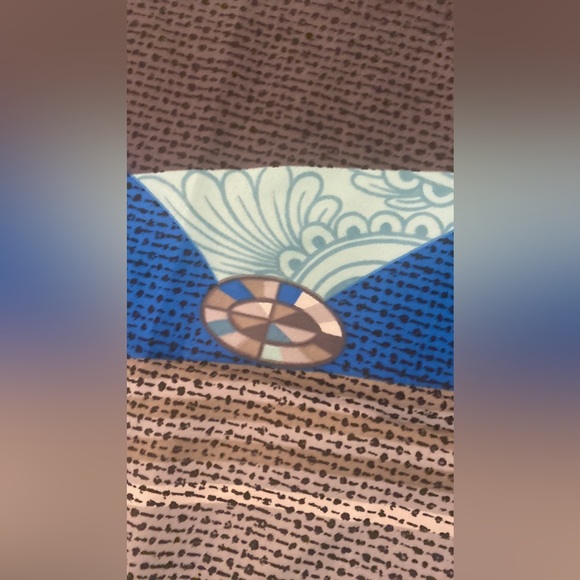 scarf vintage blue gray design nwot 100% polyester - Picture 2 of 5